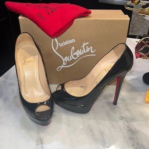 CHRISTIAN LOUBOUTIN black patent leather Lady Peep heels